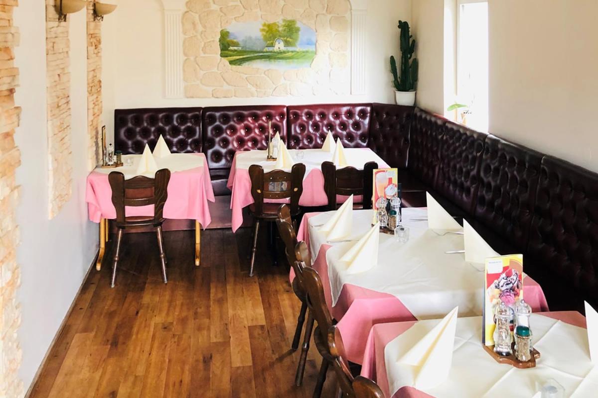 Hotel & Restaurant Miranda Siek Екстер'єр фото